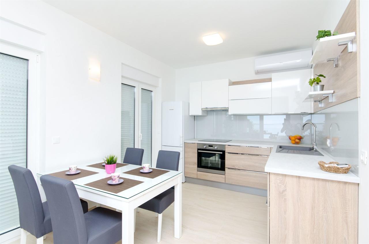 Apartments Branimir Mandre Exterior photo